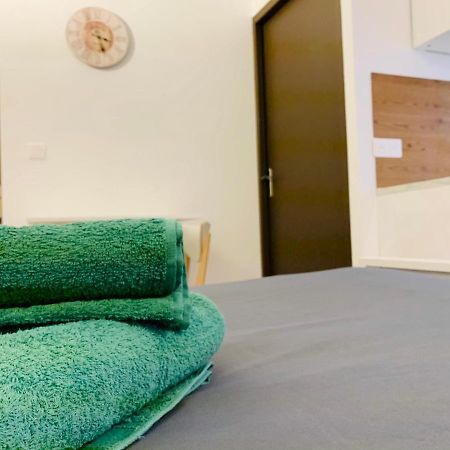 Tulipe Studio Apartamento Manosque Exterior foto